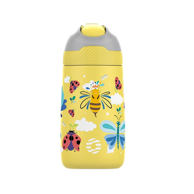 Eine gelbe Kinder-Thermosflasche mit Insektenmotiven, darunter Bienen, Marienkaefer und Schmetterlinge.